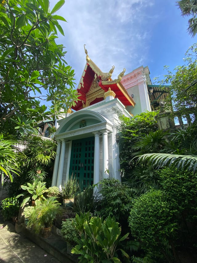 Thai-style pediment on a Western-style house (inspired by Chakri Maha Prasart Throne Hall)