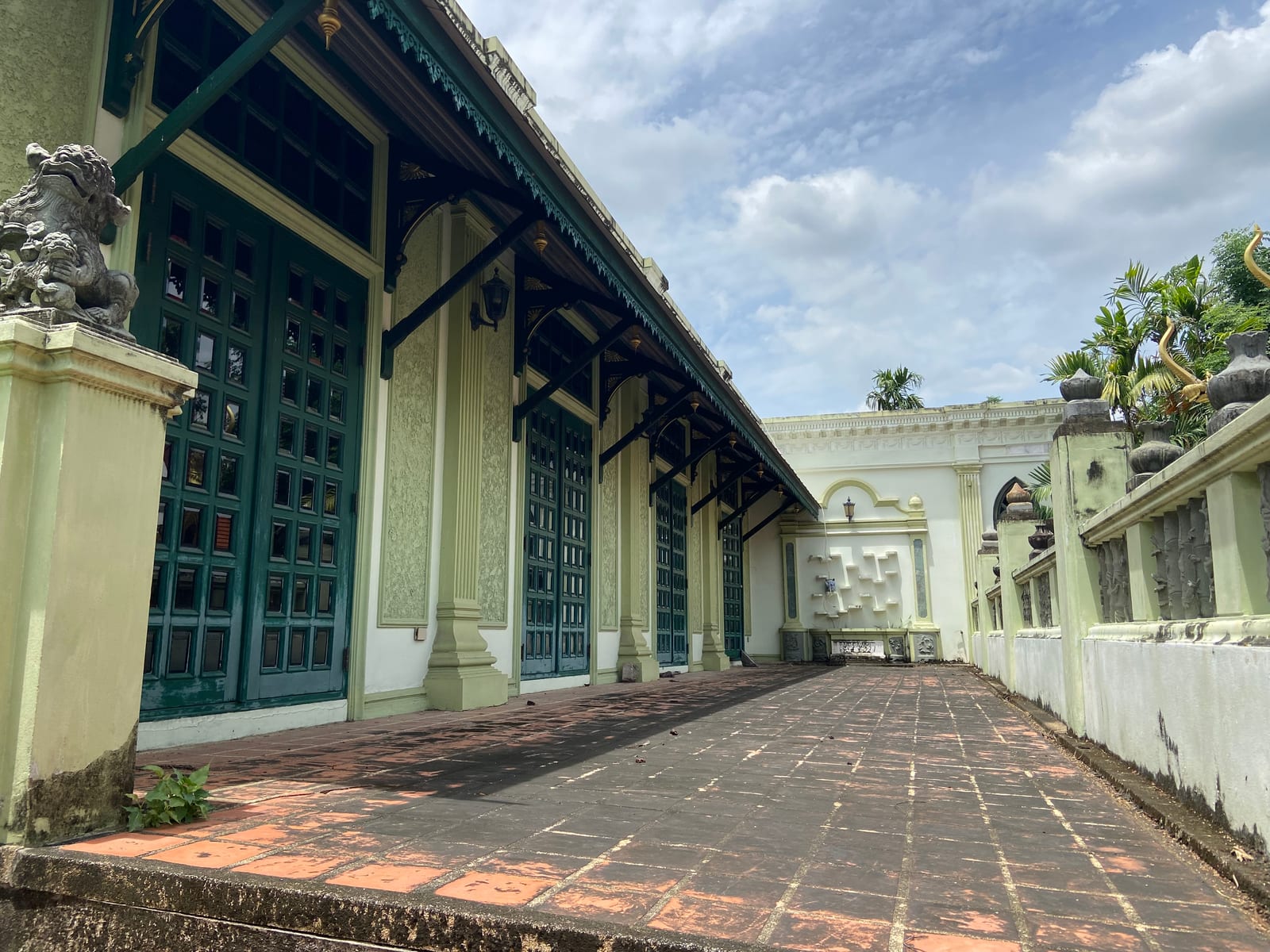Western Balcony (inspired by Phra Nakhon Khiri Palace, Khao Wang)